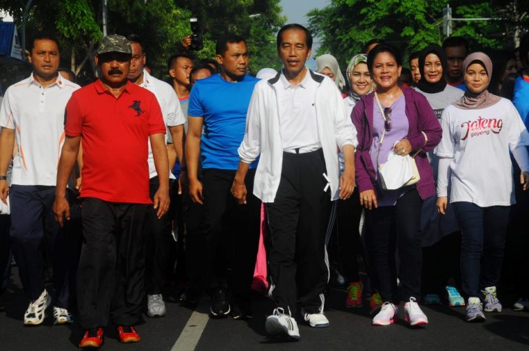 Agar Presiden “Lebih Berkeringat” [Dua Tahun Pemerintahan Jokowi]