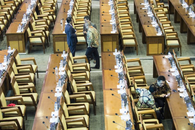 Pupus Harapan Parlemen Bersih