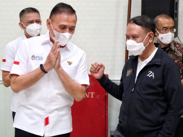 Prestasi Timnas Flat, Salah Pemerintah atau PSSI?