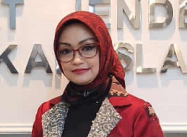 Prof. Dr. Wardah Nuroniyah