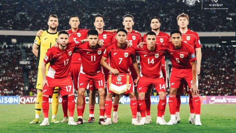 Naturalisasi Bukan Jalan Pintas Masa Depan Sepak Bola Indonesia