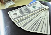 Menggoyang Hegemoni Greenback