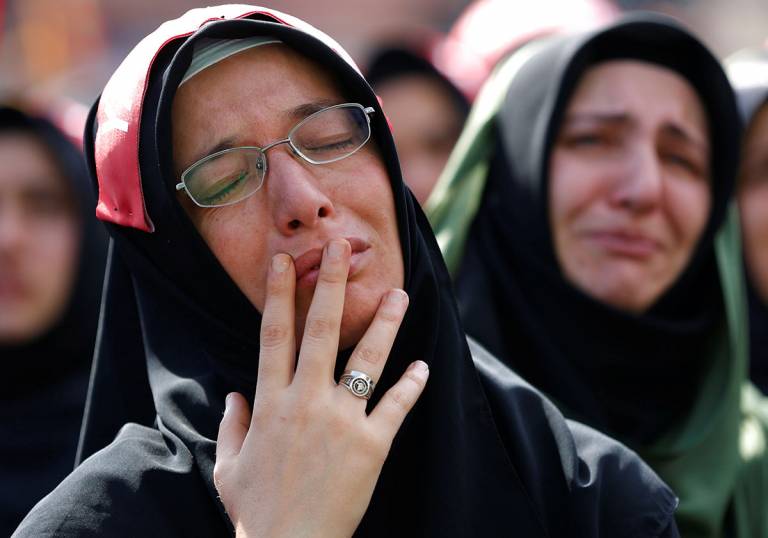 Syiah: Stigma, Pendulang Suara, dan Penguatan Solidaritas Publik