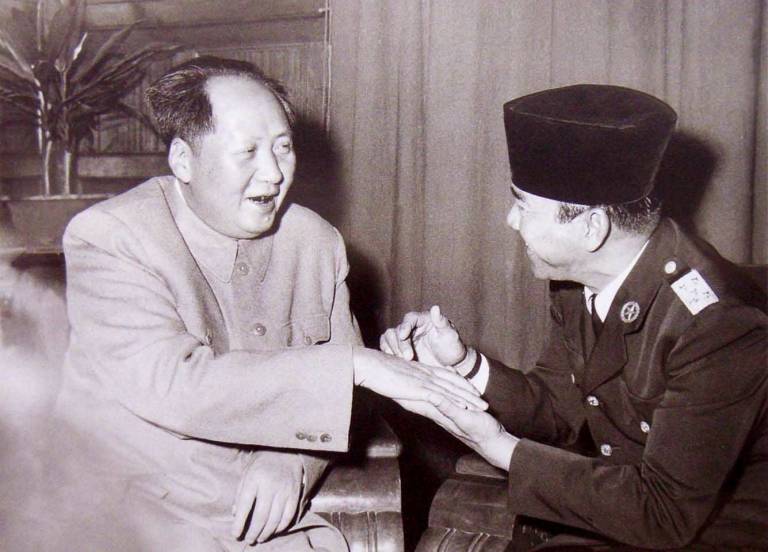 Pada Suatu Masa, Soekarno dan Poros Tiongkok