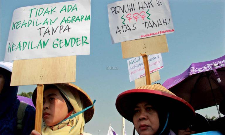 Perempuan-Petani-22-9-2015120