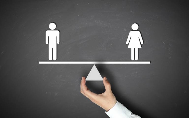 Konsepsi Feminisme dalam Tayangan Hollywood