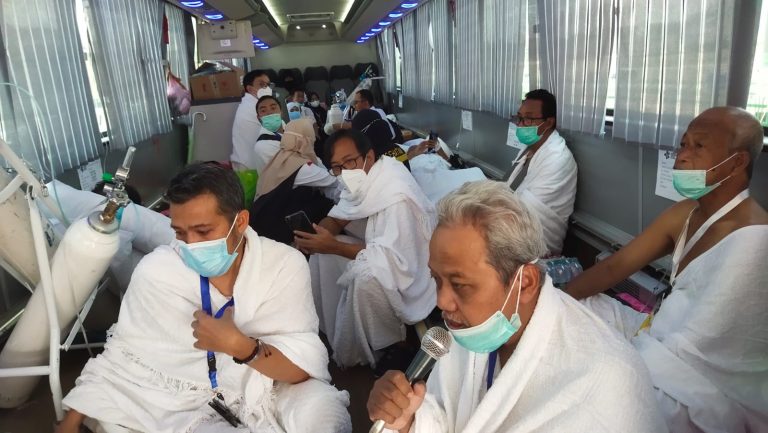 Rasa Syukur Jemaah Haji Safari Wukuf di Arafah